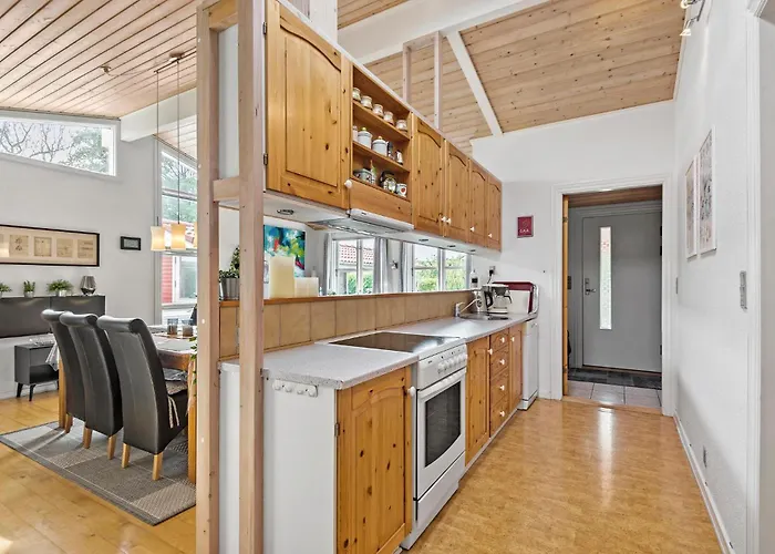 Holiday home 2 Bedroom Beautiful In V *